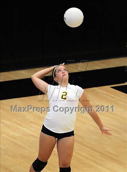 Thumbnail 2 in Oak Ridge vs. Santa Ynez (Archbishop Mitty Invitational Tournament) photogallery.