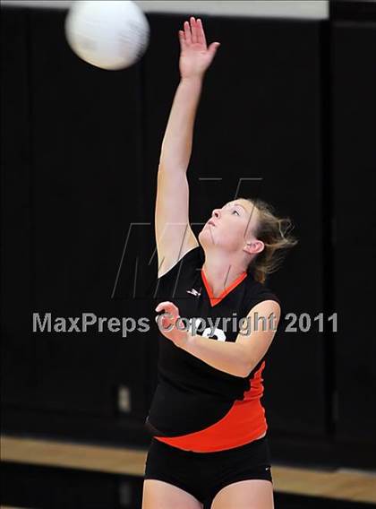 Thumbnail 2 in Oak Ridge vs. Santa Ynez (Archbishop Mitty Invitational Tournament) photogallery.
