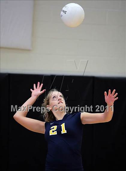 Thumbnail 2 in Oak Ridge vs. Santa Ynez (Archbishop Mitty Invitational Tournament) photogallery.