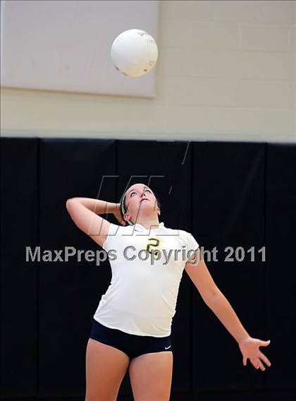 Thumbnail 2 in Oak Ridge vs. Santa Ynez (Archbishop Mitty Invitational Tournament) photogallery.