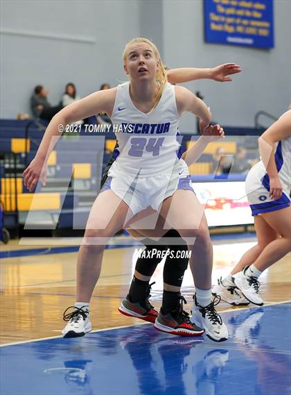 Thumbnail 1 in Decatur vs. Levelland (Brock Showcase) photogallery.
