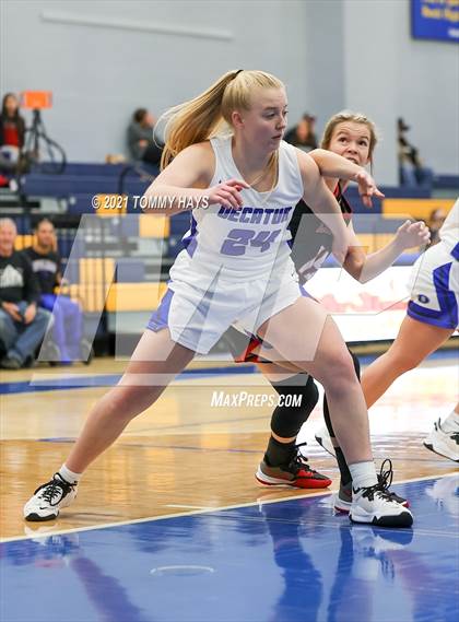 Thumbnail 3 in Decatur vs. Levelland (Brock Showcase) photogallery.