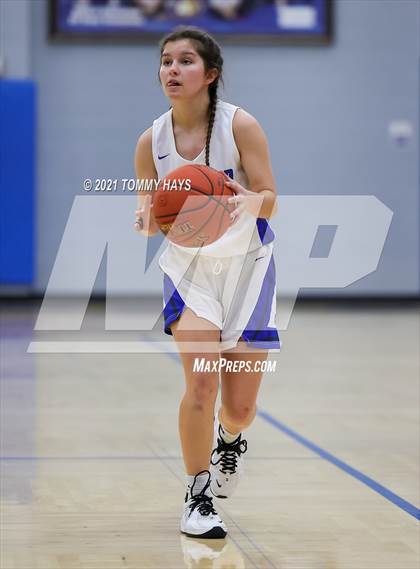 Thumbnail 2 in Decatur vs. Levelland (Brock Showcase) photogallery.