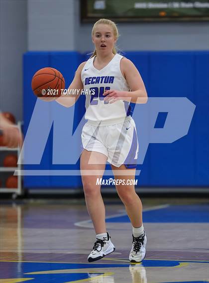 Thumbnail 1 in Decatur vs. Levelland (Brock Showcase) photogallery.