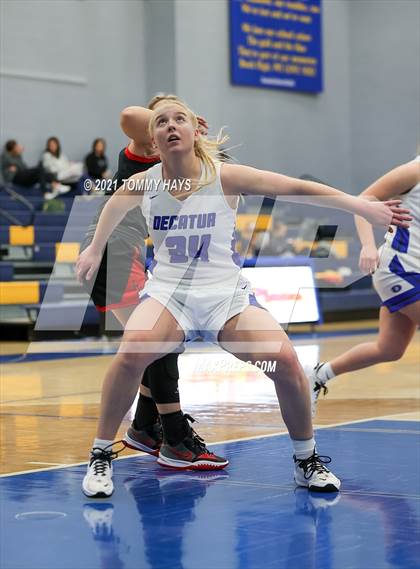 Thumbnail 2 in Decatur vs. Levelland (Brock Showcase) photogallery.