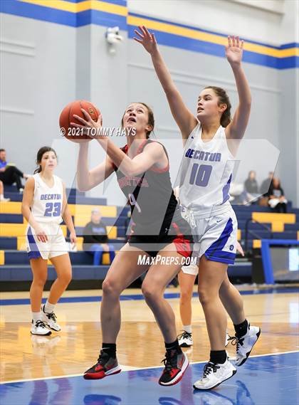 Thumbnail 1 in Decatur vs. Levelland (Brock Showcase) photogallery.