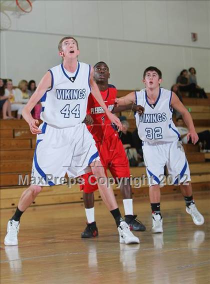 Thumbnail 1 in Pleasant Grove, CA vs. Pleasant Grove, UT (MaxPreps Holiday Classic) photogallery.