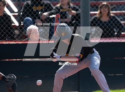 Thumbnail 2 in Foothill @ Tustin photogallery.
