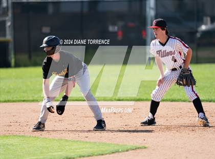 Thumbnail 2 in Foothill @ Tustin photogallery.