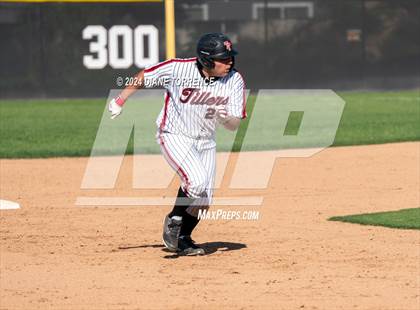 Thumbnail 3 in Foothill @ Tustin photogallery.