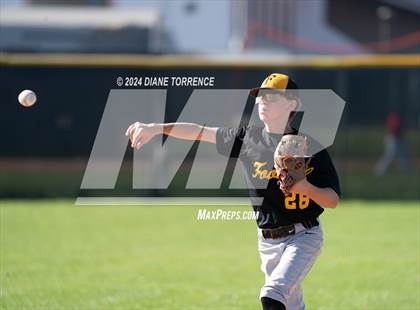 Thumbnail 3 in Foothill @ Tustin photogallery.