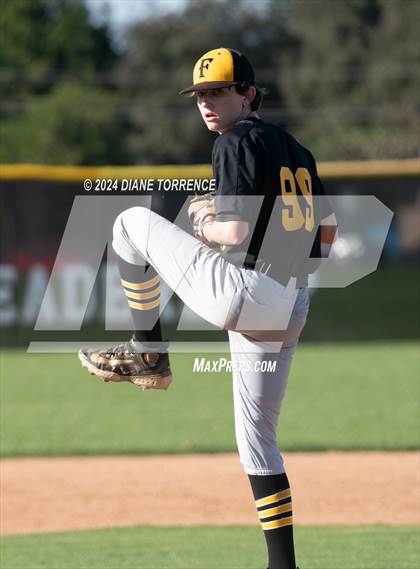 Thumbnail 3 in Foothill @ Tustin photogallery.
