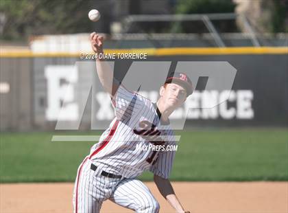 Thumbnail 3 in Foothill @ Tustin photogallery.
