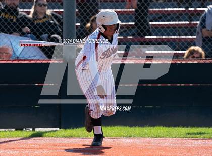 Thumbnail 2 in Foothill @ Tustin photogallery.