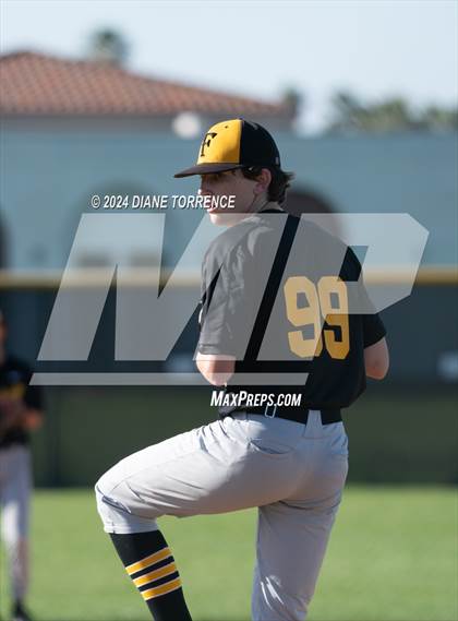 Thumbnail 1 in Foothill @ Tustin photogallery.
