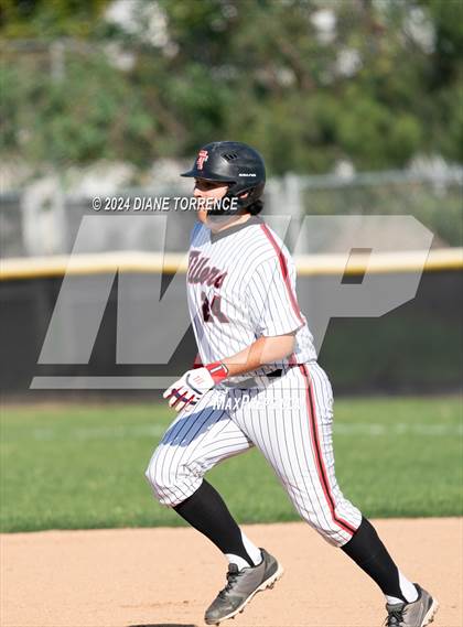 Thumbnail 3 in Foothill @ Tustin photogallery.