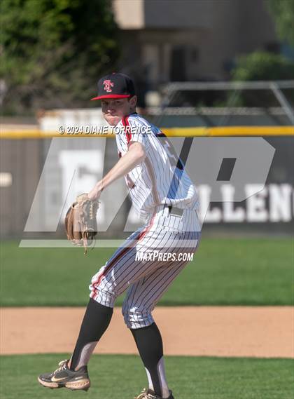 Thumbnail 2 in Foothill @ Tustin photogallery.