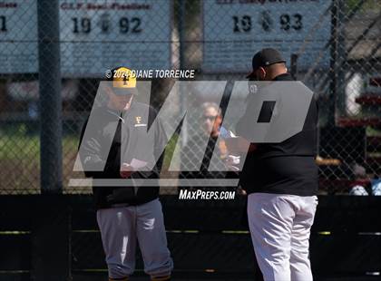 Thumbnail 2 in Foothill @ Tustin photogallery.