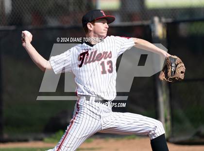Thumbnail 1 in Foothill @ Tustin photogallery.