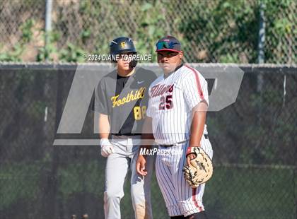 Thumbnail 2 in Foothill @ Tustin photogallery.