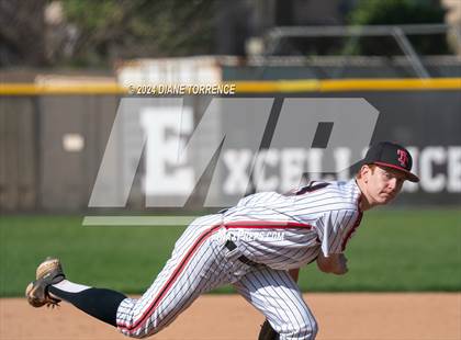Thumbnail 1 in Foothill @ Tustin photogallery.