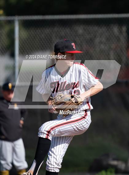 Thumbnail 1 in Foothill @ Tustin photogallery.
