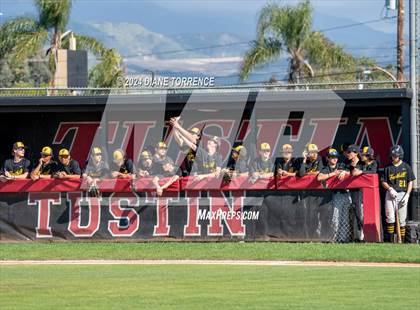 Thumbnail 2 in Foothill @ Tustin photogallery.