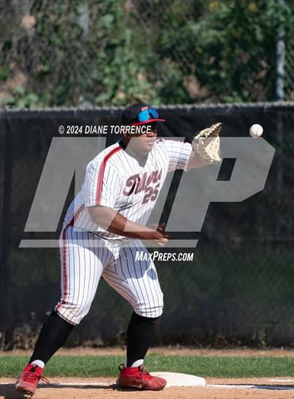 Thumbnail 2 in Foothill @ Tustin photogallery.