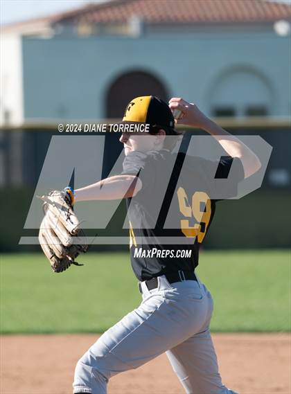 Thumbnail 3 in Foothill @ Tustin photogallery.