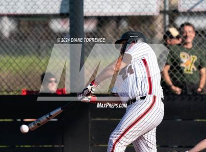 Thumbnail 3 in Foothill @ Tustin photogallery.