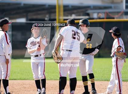 Thumbnail 2 in Foothill @ Tustin photogallery.