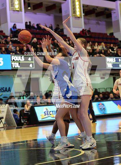 Thumbnail 2 in Yonkers Montessori Academy vs. Dobbs Ferry (NYSPHSAA Section 1 Class B Final) photogallery.