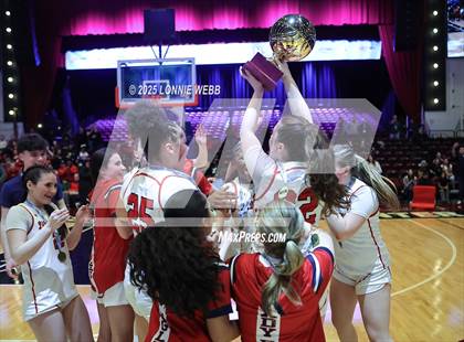 Thumbnail 3 in Yonkers Montessori Academy vs. Dobbs Ferry (NYSPHSAA Section 1 Class B Final) photogallery.