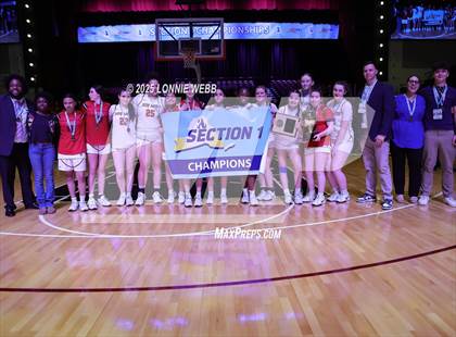 Thumbnail 3 in Yonkers Montessori Academy vs. Dobbs Ferry (NYSPHSAA Section 1 Class B Final) photogallery.