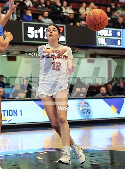 Thumbnail 3 in Yonkers Montessori Academy vs. Dobbs Ferry (NYSPHSAA Section 1 Class B Final) photogallery.