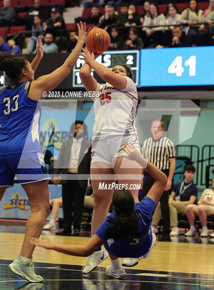 Thumbnail 2 in Yonkers Montessori Academy vs. Dobbs Ferry (NYSPHSAA Section 1 Class B Final) photogallery.