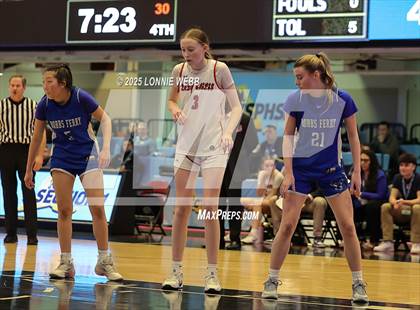 Thumbnail 3 in Yonkers Montessori Academy vs. Dobbs Ferry (NYSPHSAA Section 1 Class B Final) photogallery.