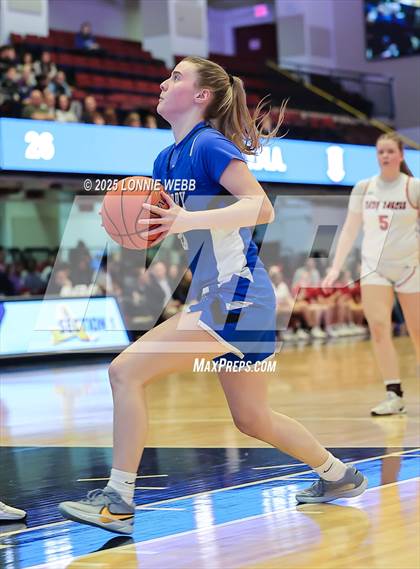 Thumbnail 2 in Yonkers Montessori Academy vs. Dobbs Ferry (NYSPHSAA Section 1 Class B Final) photogallery.