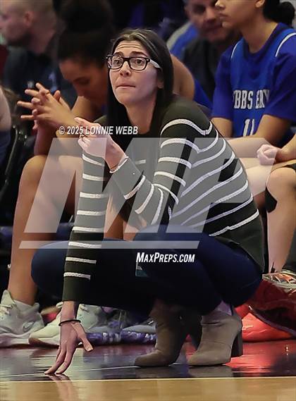 Thumbnail 3 in Yonkers Montessori Academy vs. Dobbs Ferry (NYSPHSAA Section 1 Class B Final) photogallery.