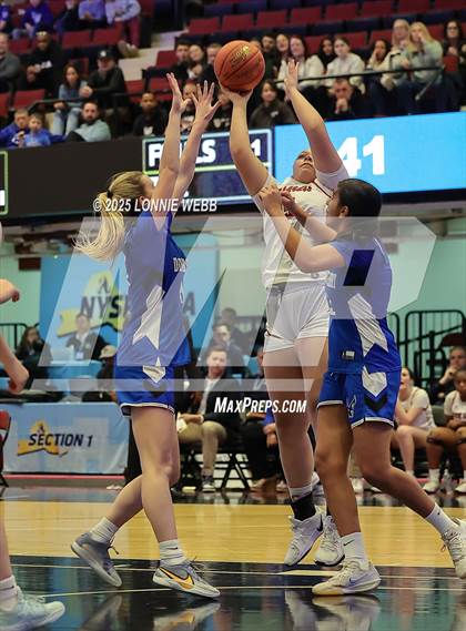 Thumbnail 2 in Yonkers Montessori Academy vs. Dobbs Ferry (NYSPHSAA Section 1 Class B Final) photogallery.