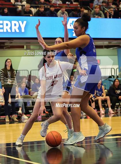 Thumbnail 2 in Yonkers Montessori Academy vs. Dobbs Ferry (NYSPHSAA Section 1 Class B Final) photogallery.
