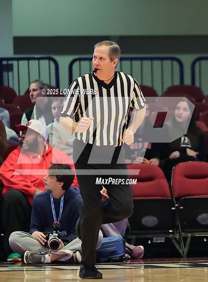 Thumbnail 2 in Yonkers Montessori Academy vs. Dobbs Ferry (NYSPHSAA Section 1 Class B Final) photogallery.