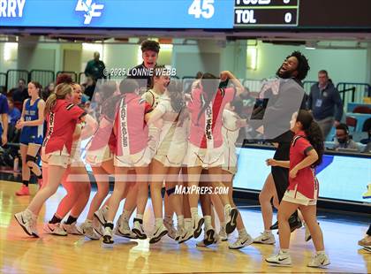 Thumbnail 3 in Yonkers Montessori Academy vs. Dobbs Ferry (NYSPHSAA Section 1 Class B Final) photogallery.