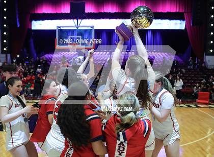 Thumbnail 2 in Yonkers Montessori Academy vs. Dobbs Ferry (NYSPHSAA Section 1 Class B Final) photogallery.