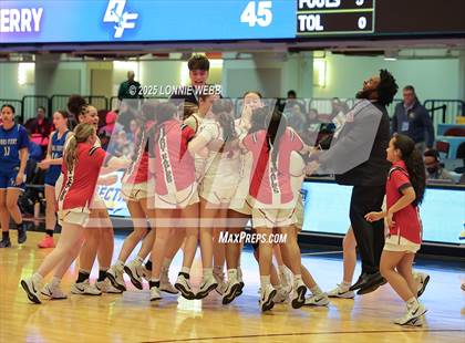 Thumbnail 2 in Yonkers Montessori Academy vs. Dobbs Ferry (NYSPHSAA Section 1 Class B Final) photogallery.