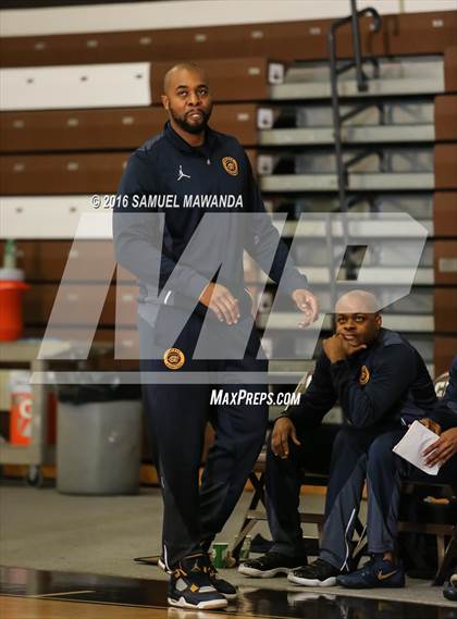 Thumbnail 1 in Calabasas vs Campbell Hall (Sierra Canyon Invitational) photogallery.
