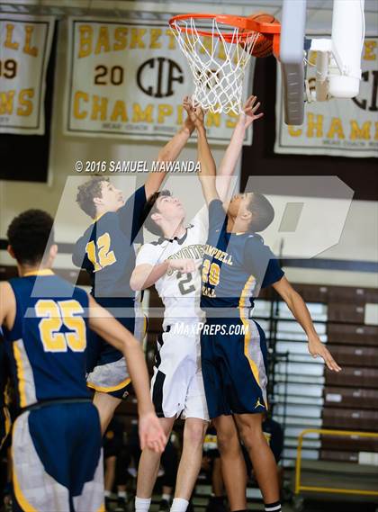 Thumbnail 1 in Calabasas vs Campbell Hall (Sierra Canyon Invitational) photogallery.