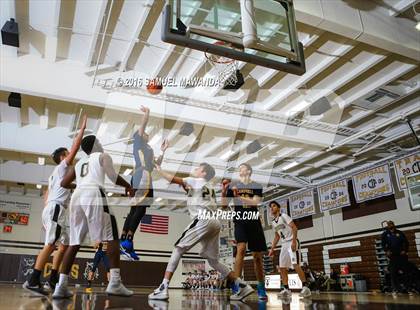 Thumbnail 3 in Calabasas vs Campbell Hall (Sierra Canyon Invitational) photogallery.