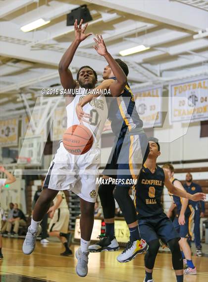 Thumbnail 1 in Calabasas vs Campbell Hall (Sierra Canyon Invitational) photogallery.