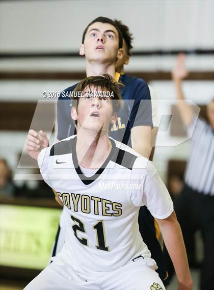 Thumbnail 3 in Calabasas vs Campbell Hall (Sierra Canyon Invitational) photogallery.